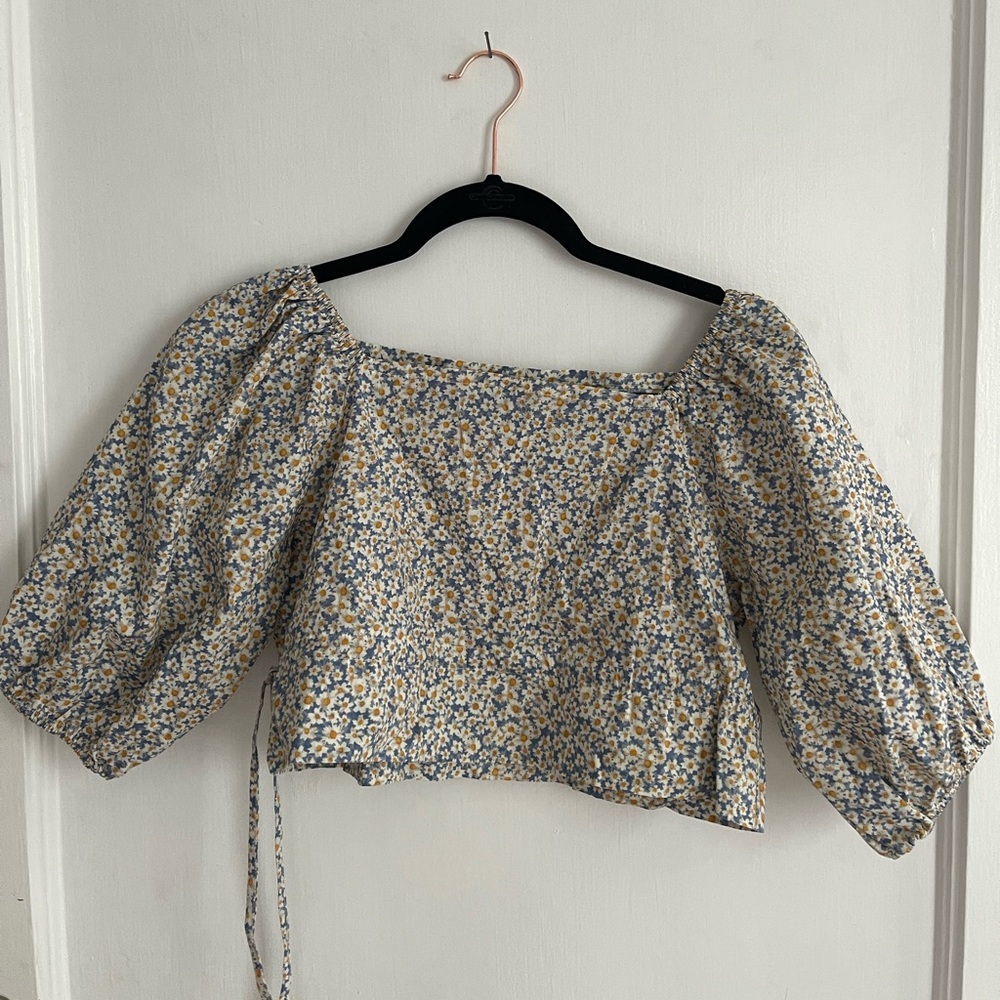 Flower print crop top